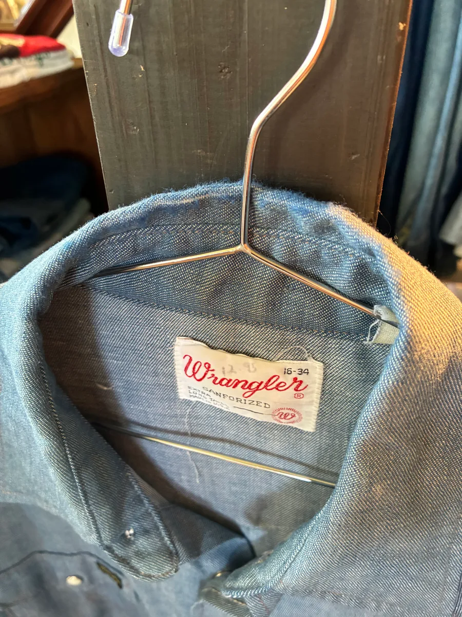1970s Wrangler chambray shirt 4